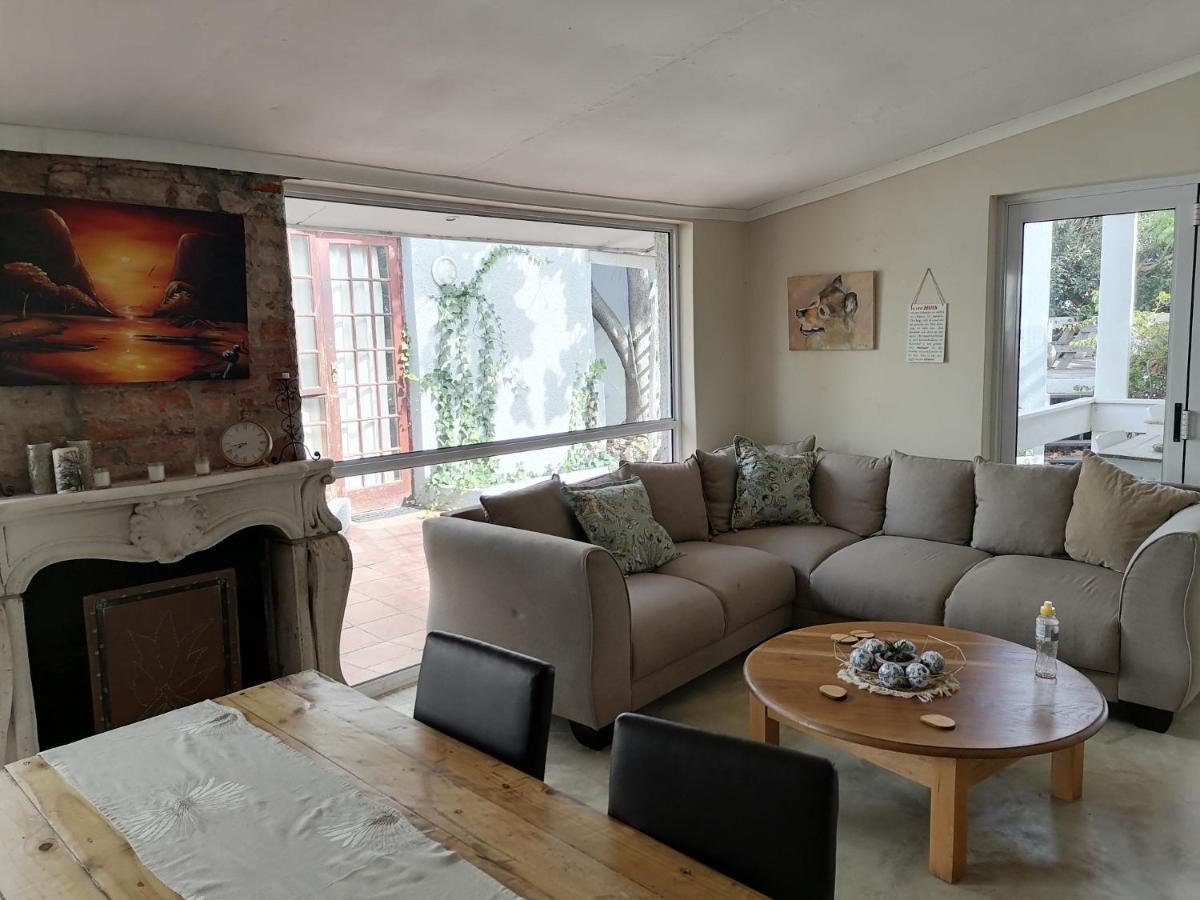 Mangolds Guest House พอร์ตเอลิซาเบธ ภายนอก รูปภาพ