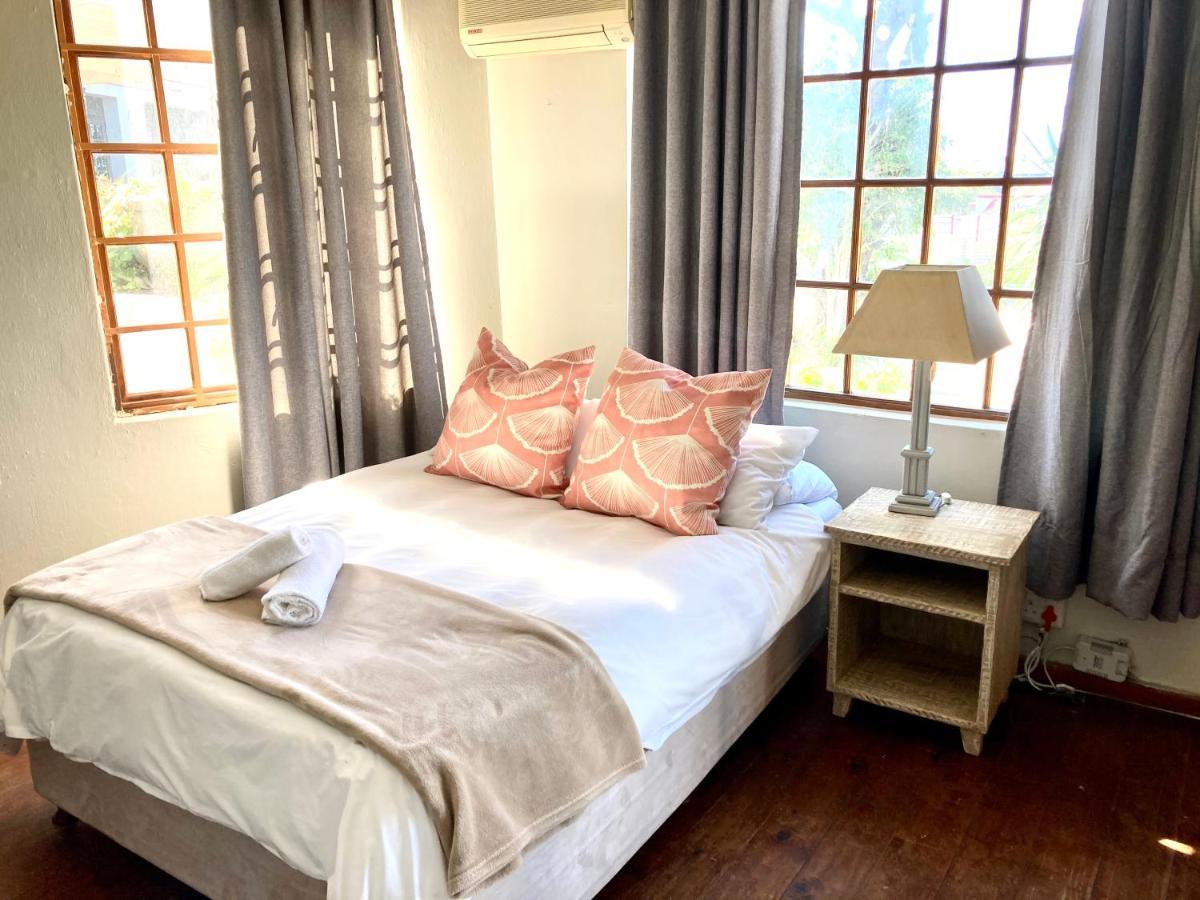Mangolds Guest House พอร์ตเอลิซาเบธ ภายนอก รูปภาพ