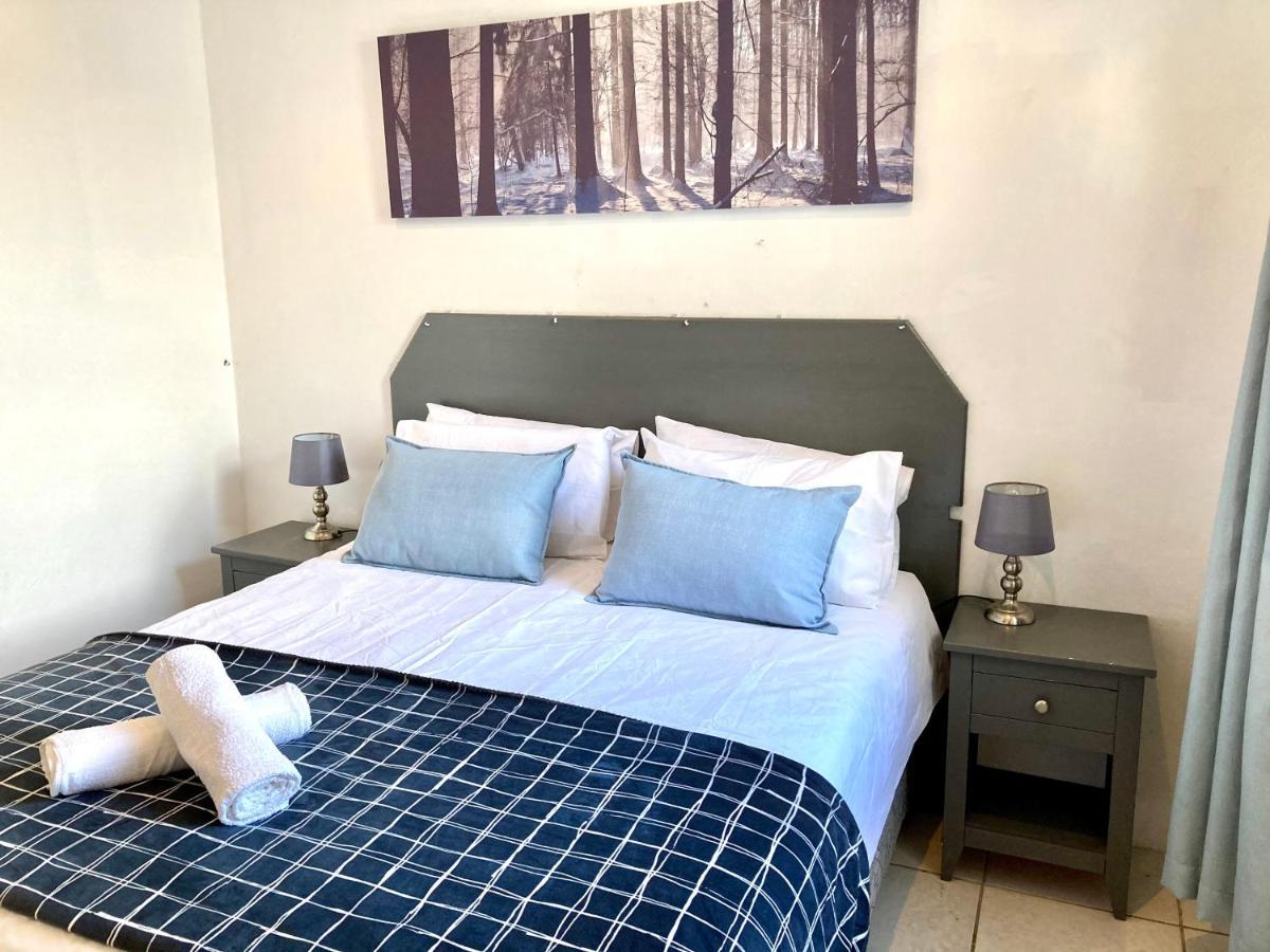 Mangolds Guest House พอร์ตเอลิซาเบธ ภายนอก รูปภาพ