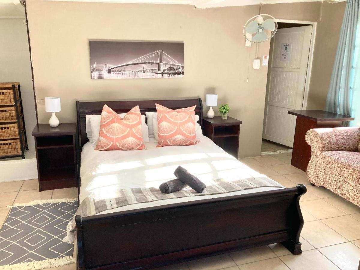 Mangolds Guest House พอร์ตเอลิซาเบธ ภายนอก รูปภาพ