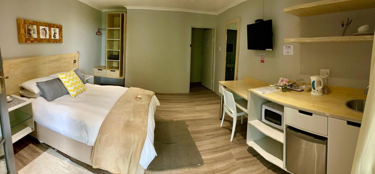 Mangolds Guest House พอร์ตเอลิซาเบธ ภายนอก รูปภาพ